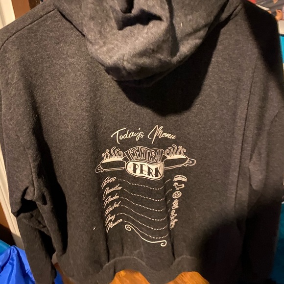 Friends hoodie - Picture 3 of 5